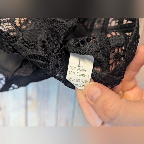 NWTs, Black Lace Women Top/ Bralette Sz M/L #B15 - Picture 3 of 4